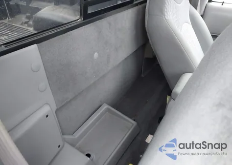 2002 Mazda B3000 Ds из США, поврежденный, VIN 4F4YR12U12TM24780